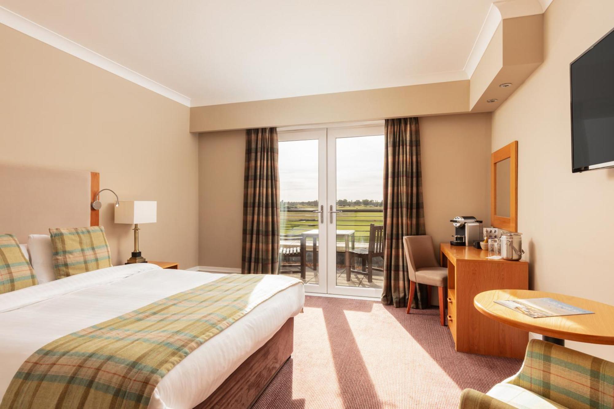 Carnoustie Golf Hotel 'A Bespoke Hotel' Bagian luar foto