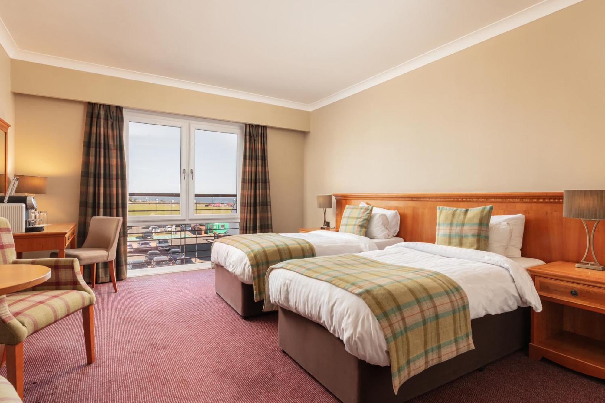 Carnoustie Golf Hotel 'A Bespoke Hotel' Bagian luar foto